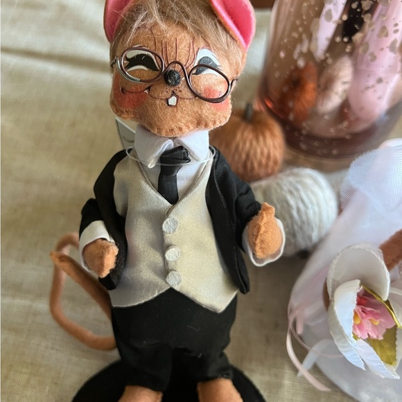 Beautiful AnnieLee Wedding Dolls NWT - Picture 4 of 7